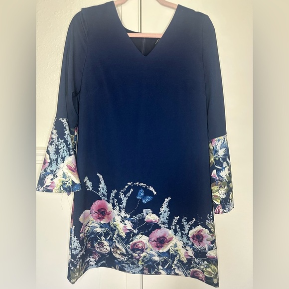 Tahari 3/4 Sleeves and Watercolor Floral Pattern size 10 - Picture 4 of 9